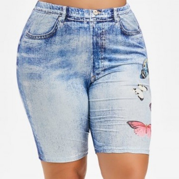 Light Blue Butterfly Shorts 4X - Picture 4 of 6